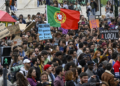 Portugal: manifestantes vão às ruas exigir casas para morar em meio à crise habitacional
