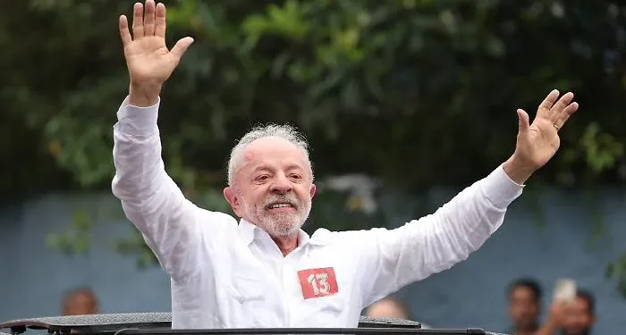 Lula vence em Portugal com 59,42% dos votos e amplia vantagem sobre Flávio Bolsonaro no exterior
