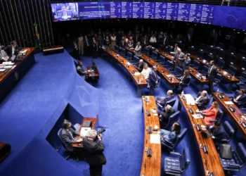 Congresso aprova pacote para MEIs com perdão de dívidas e aumento do limite de faturamento